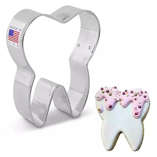 Tooth Cookie Cutter - 3.5 Inch - Ann Clark - US Tin Plated Steel